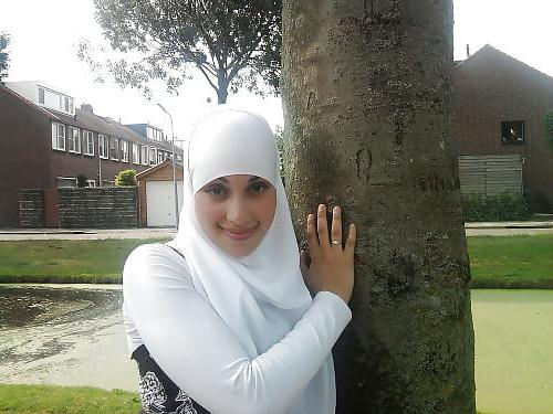 25P Hijab girls 2