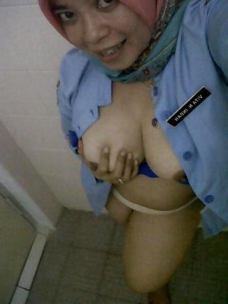 25P Hijab girls 2