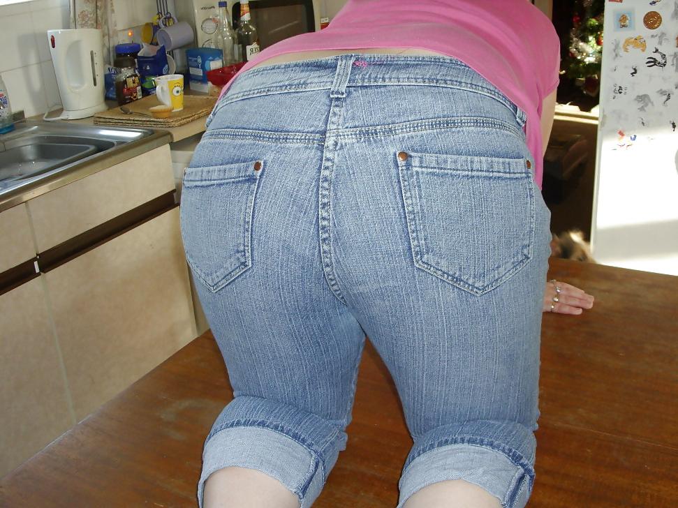 25P Queens in jeans XXXXIII