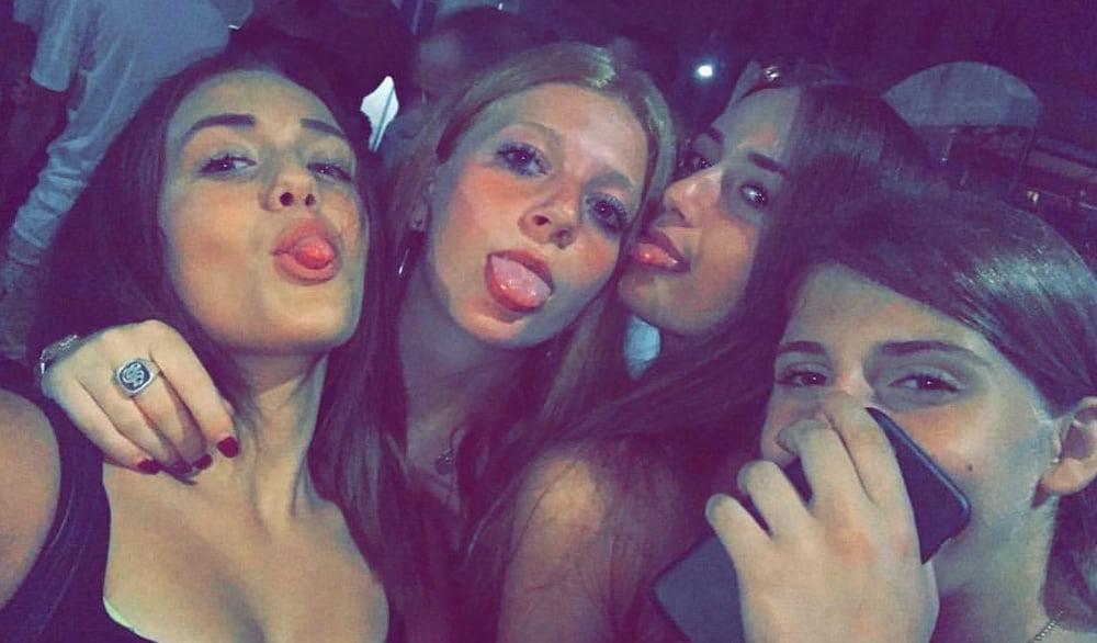 15P Hot girls
