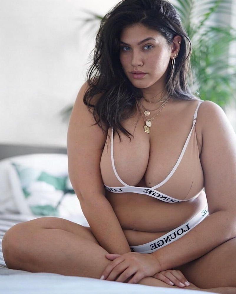 25P Wide Hips - Amazing Curves - Big Girls - Fat Asses (44)