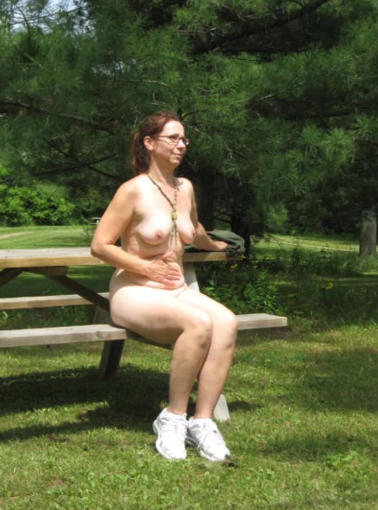 25P Making Herself Comfortable on Public Benches 02