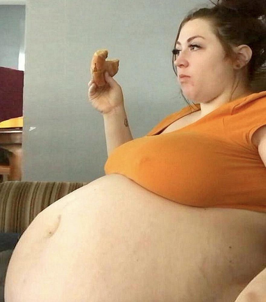 25P Fat Chicks With Deceptively Thin Faces 20
