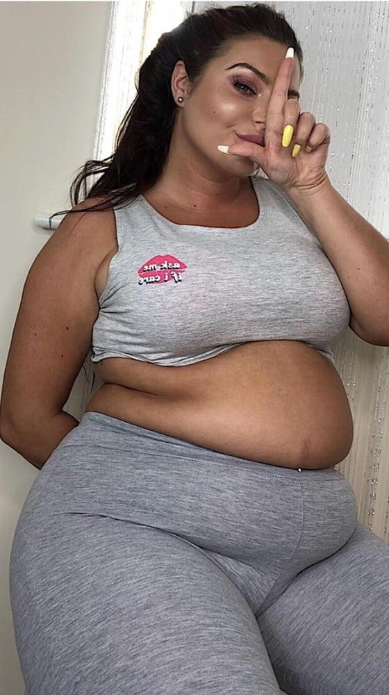 25P Fat Chicks With Deceptively Thin Faces 20