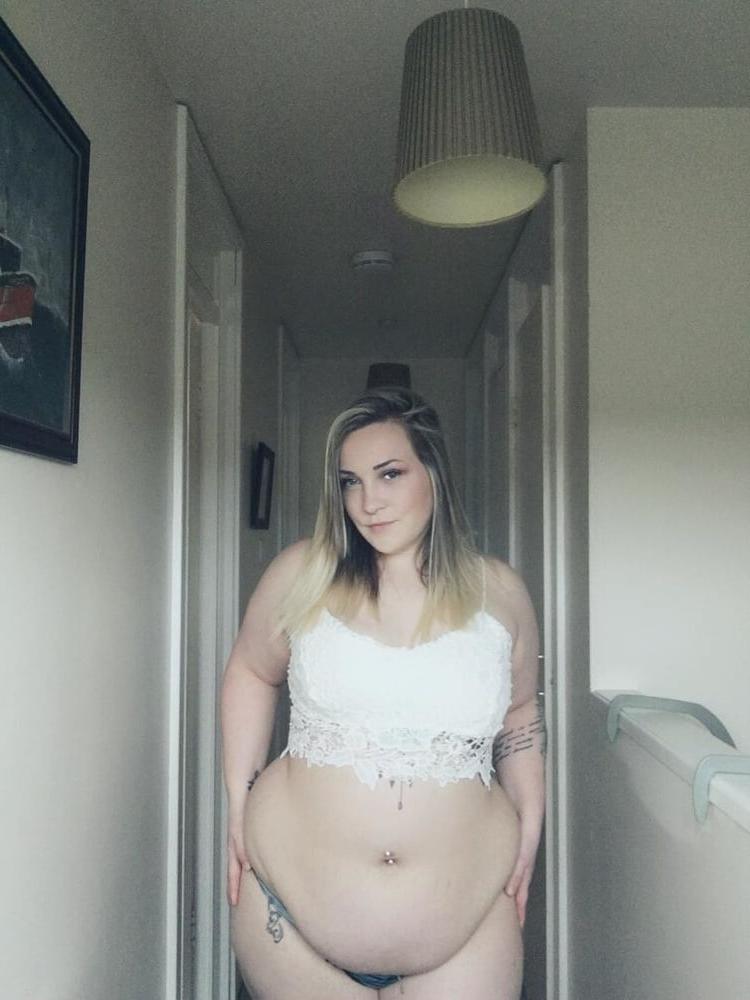 25P Fat Chicks With Deceptively Thin Faces 20