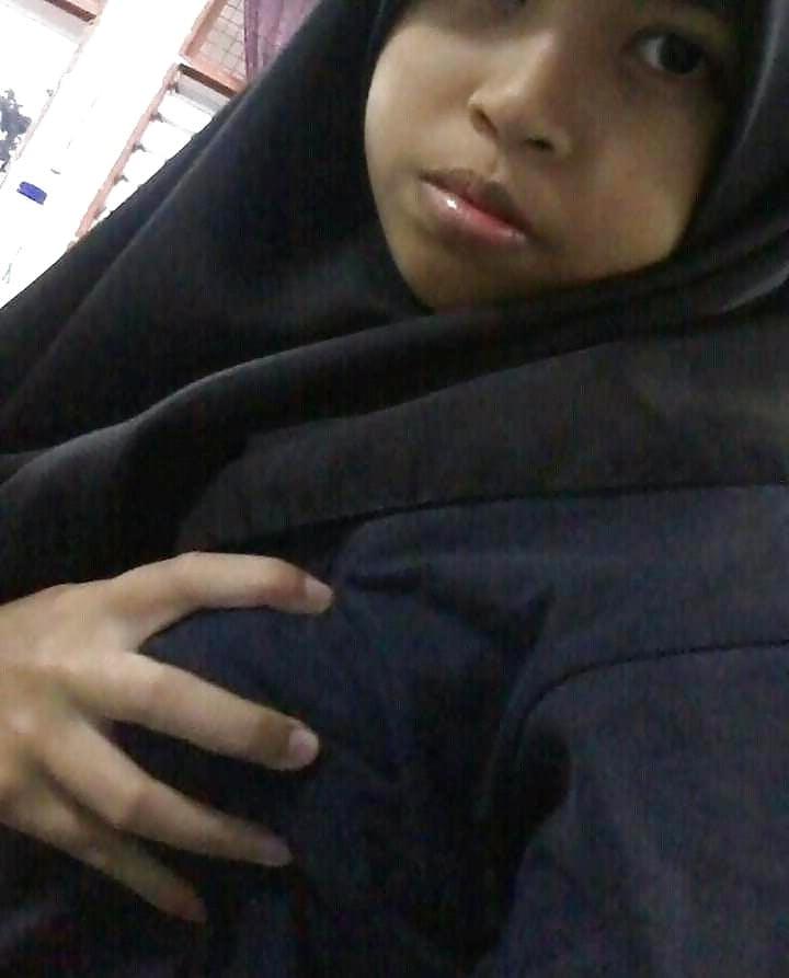 25P Hijab girls (1)