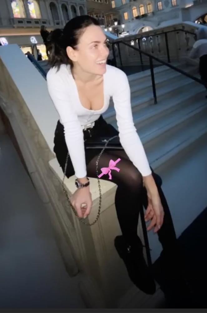 19P Girls in Pantyhose 05