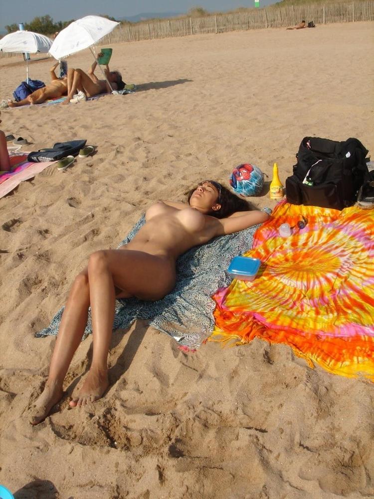 24P Girls on the Beach 212
