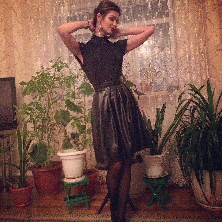 25P Girls in Pantyhose-Stocking - 139