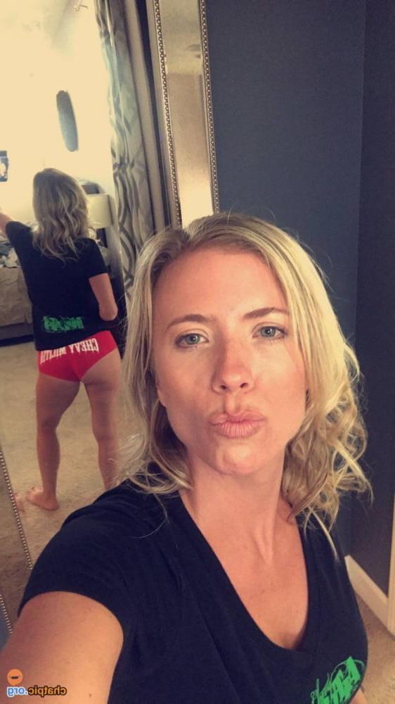 25P Mirror shots &amp; Selfies 5