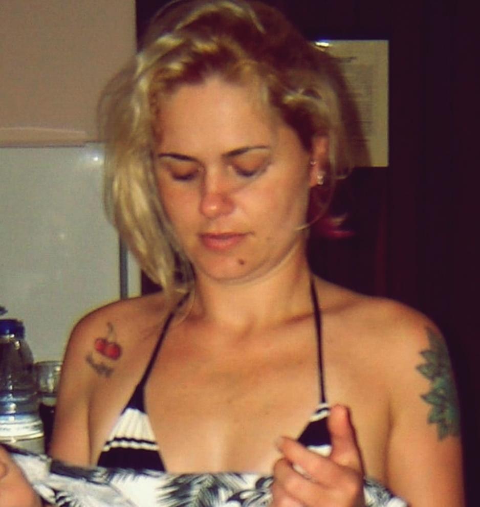 25P Tattooed Girls 01.