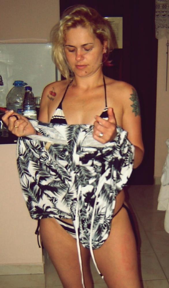 25P Tattooed Girls 01.