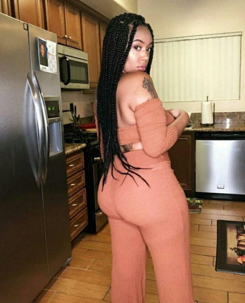 25P Wide Hips - Amazing Curves - Big Girls - Fat Asses (34)