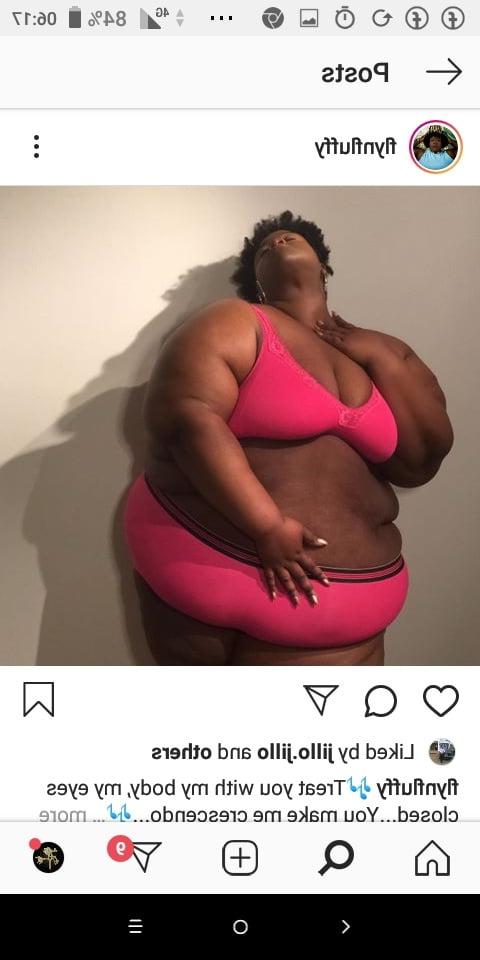 25P Hoodyman SSBBW 330 . Radom fat pigs special.