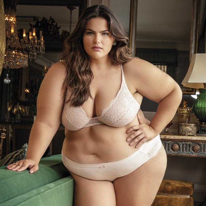 25P Fat Chicks With Deceptively Thin Faces 21
