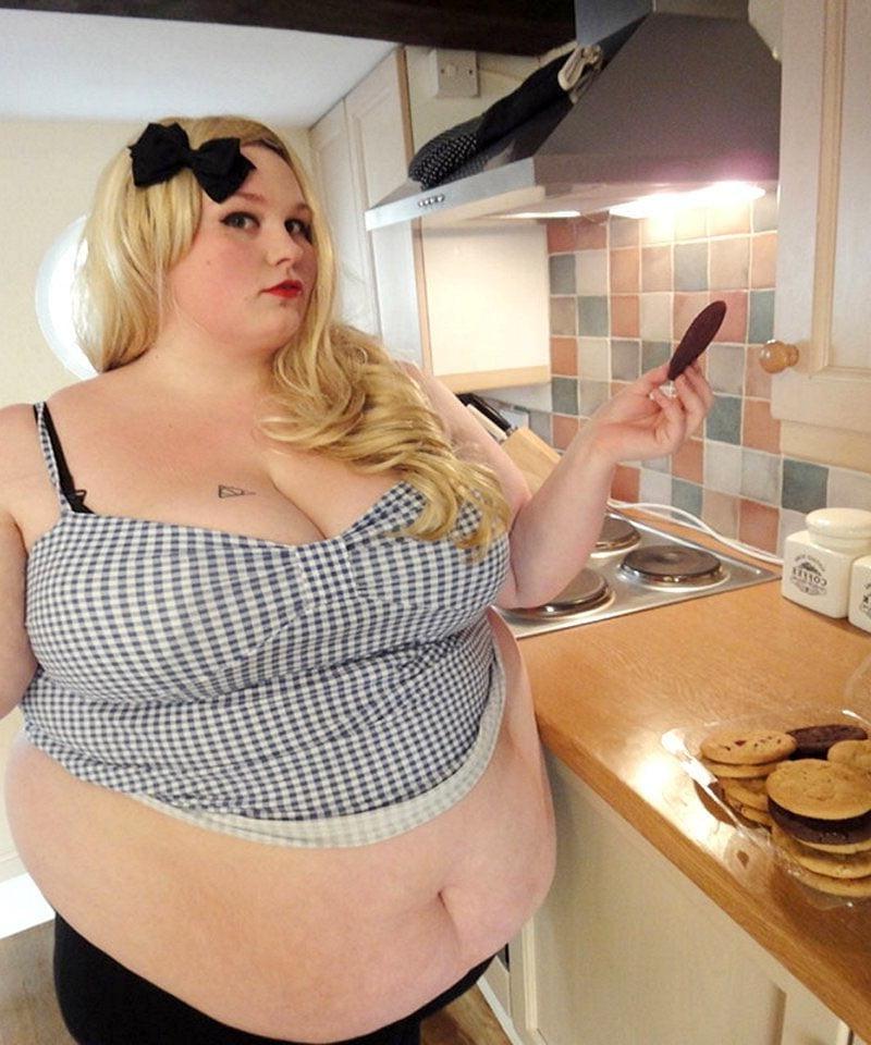 25P Fat Chicks With Deceptively Thin Faces 21
