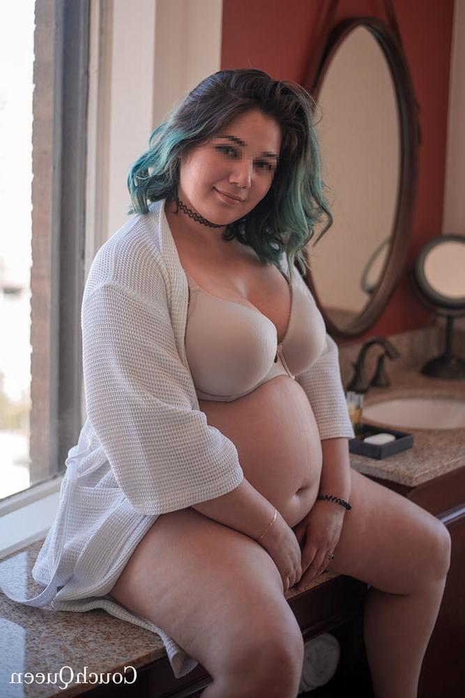 25P Fat Chicks With Deceptively Thin Faces 21