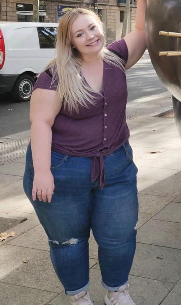 25P Fat Chicks With Deceptively Thin Faces 21
