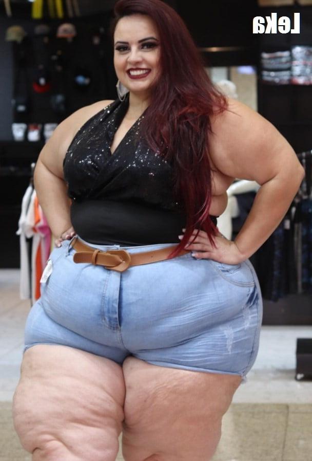 25P Fat Chicks With Deceptively Thin Faces 21