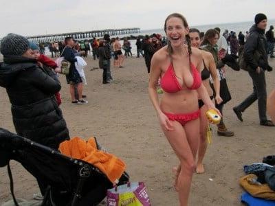 25P bikini girls