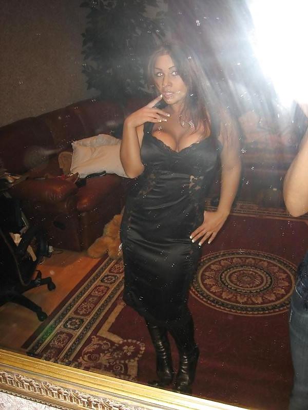14P Beautiful Curvy Girl