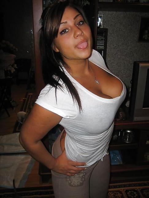 14P Beautiful Curvy Girl