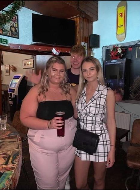 17P Fat Chicks With Skinny Friends 2
