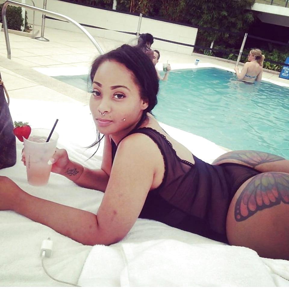 25P Wide Hips - Amazing Curves - Big Girls - Fat Asses (37)