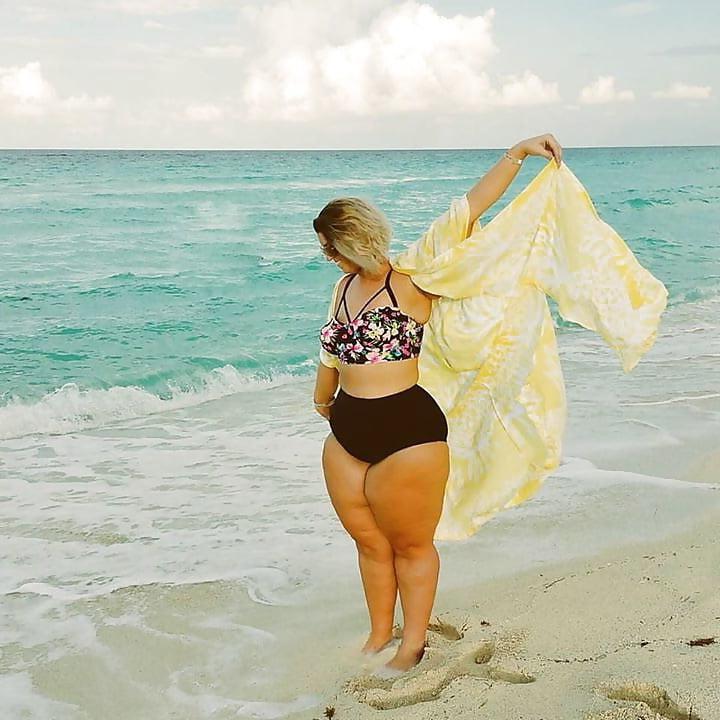 25P Wide Hips - Amazing Curves - Big Girls - Fat Asses (37)