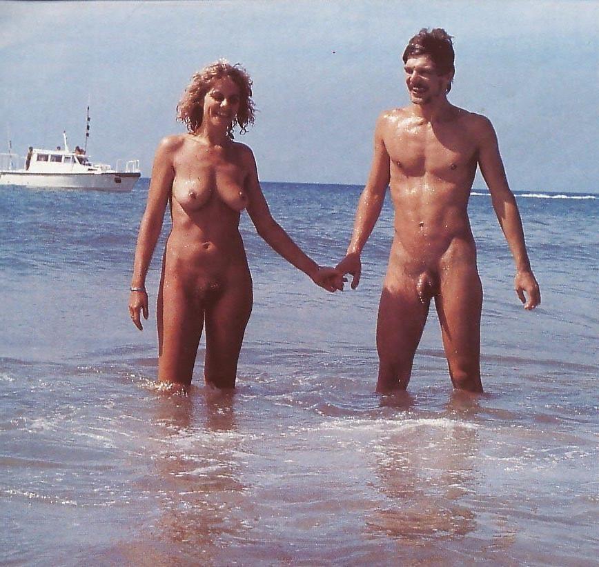 25P Naked Vintage Girls 61