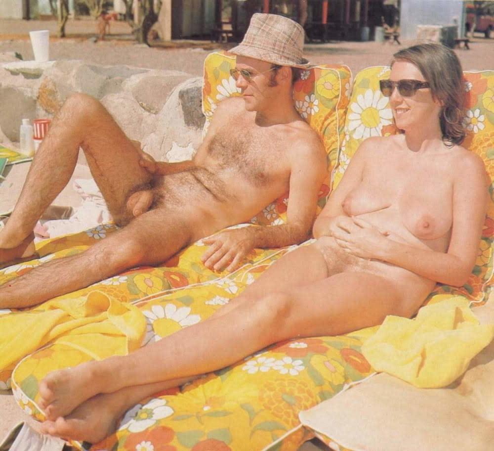 25P Naked Vintage Girls 61