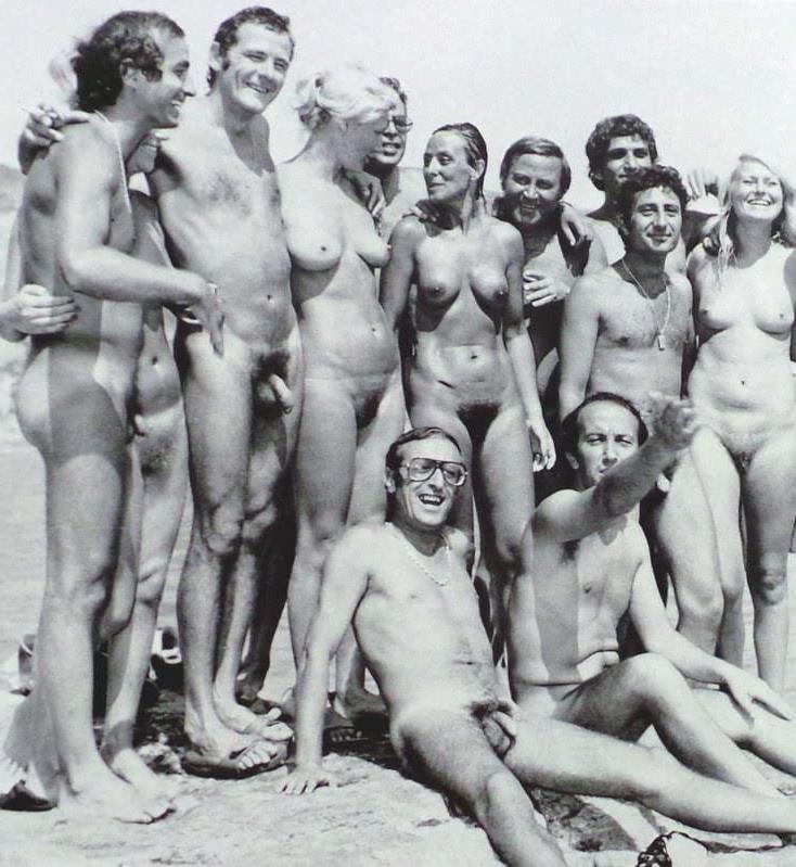 25P Naked Vintage Girls 61