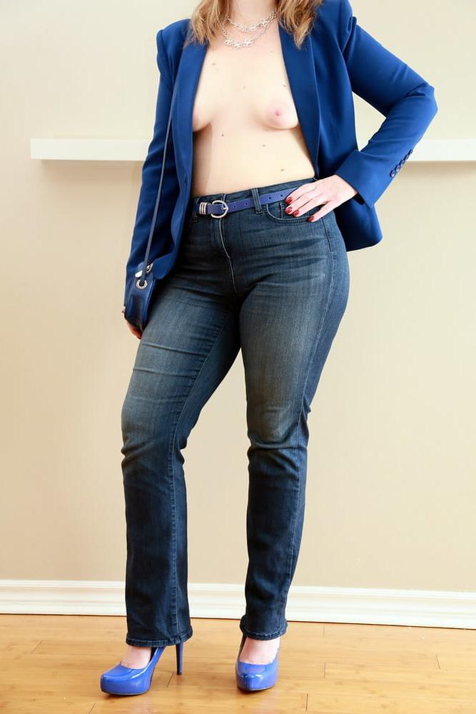 25P Hot Ladies in blue Jeans and Heels 2