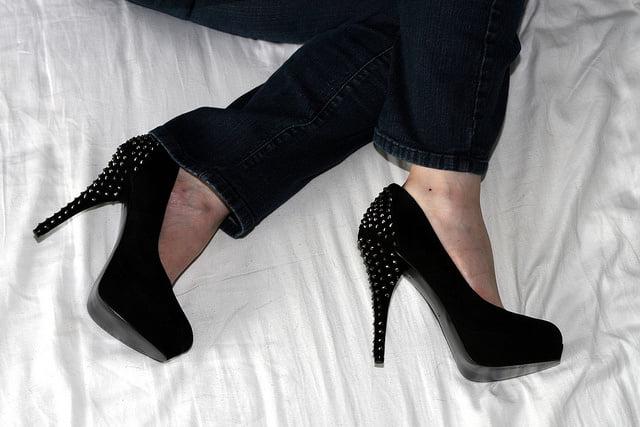 25P Hot Ladies in blue Jeans and Heels 2