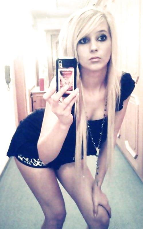 25P Self mirror pics 2 omg