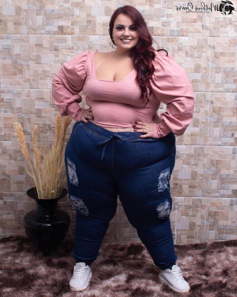 25P Fat Chicks With Deceptively Thin Faces 19