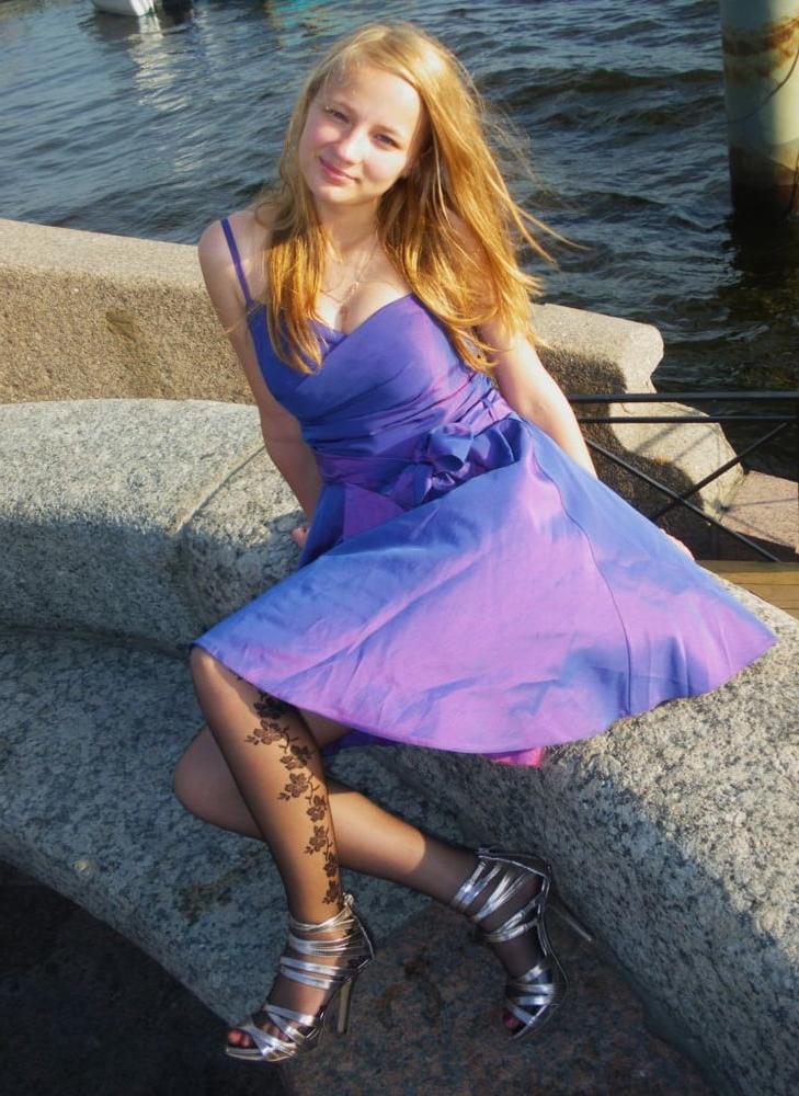 25P Girls in Pantyhose-Stocking - 136