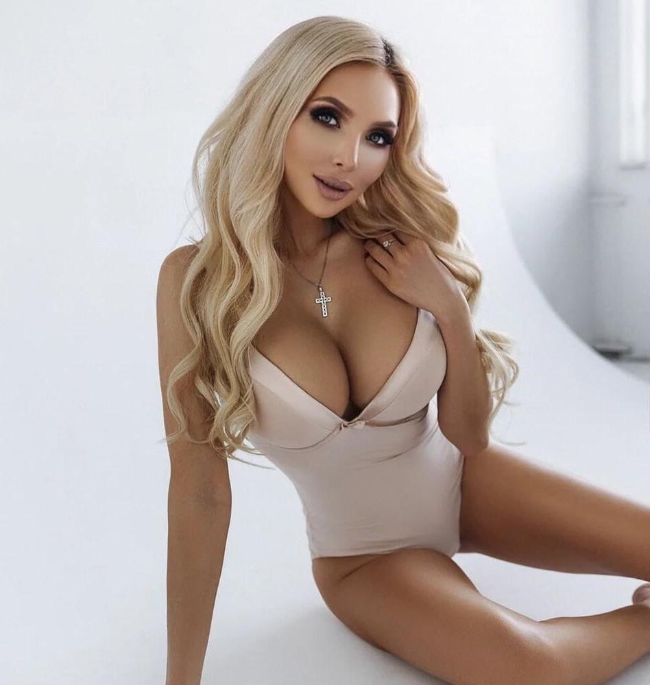 25P MY BIMBO OBSESSION (49)