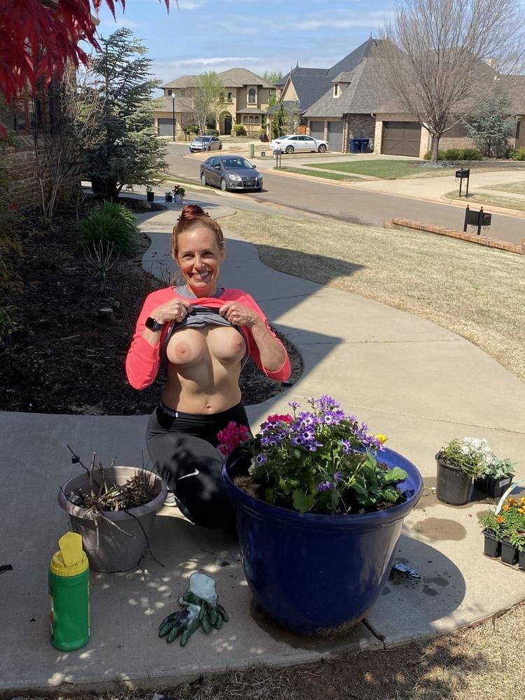 25P nylonfootlover77 public galley