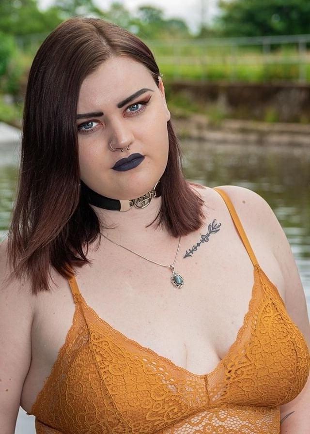 25P Sexy as fuck FAT Slut