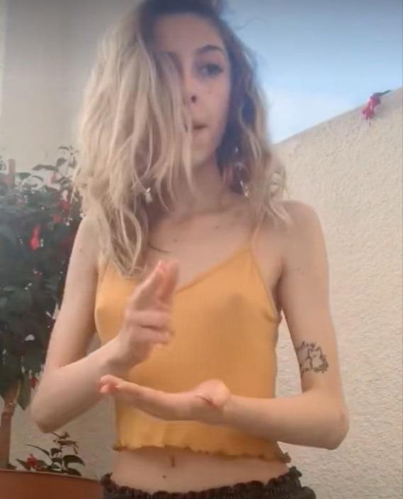 25P Sexy dressed girls 2