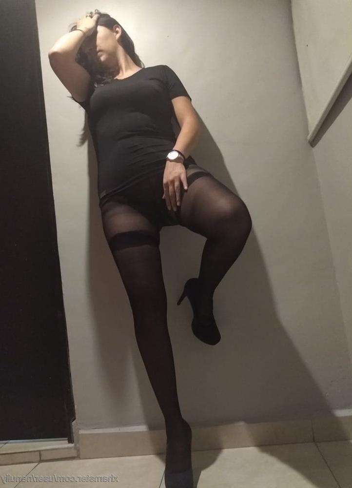 25P Girls in Pantyhose-Stocking - 127
