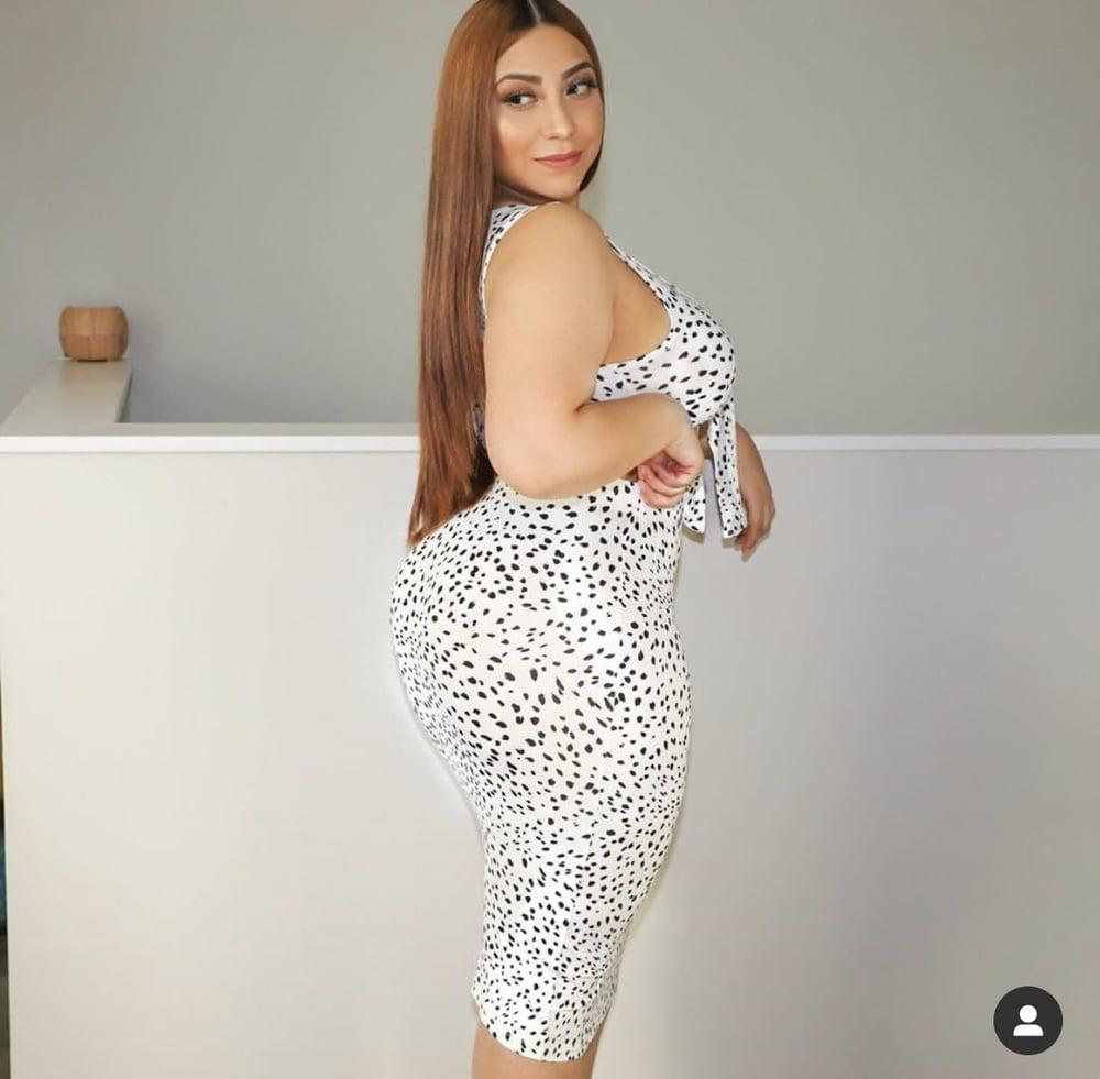 25P Wide Hips - Amazing Curves - Big Girls - Fat Asses (22)