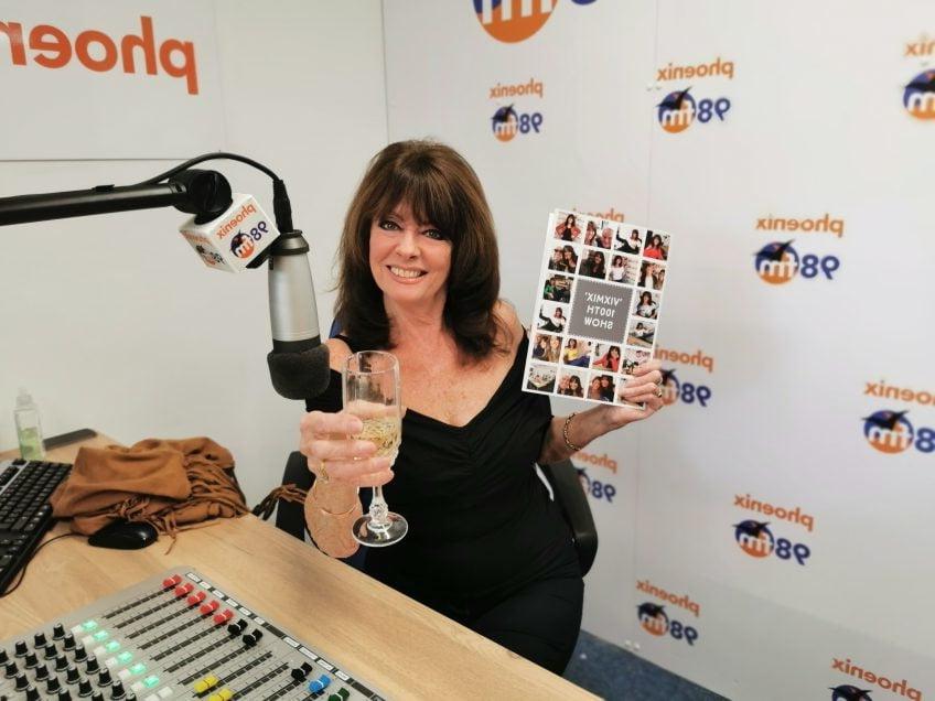 25P Vicki Michelle's 'Good Moaning!'