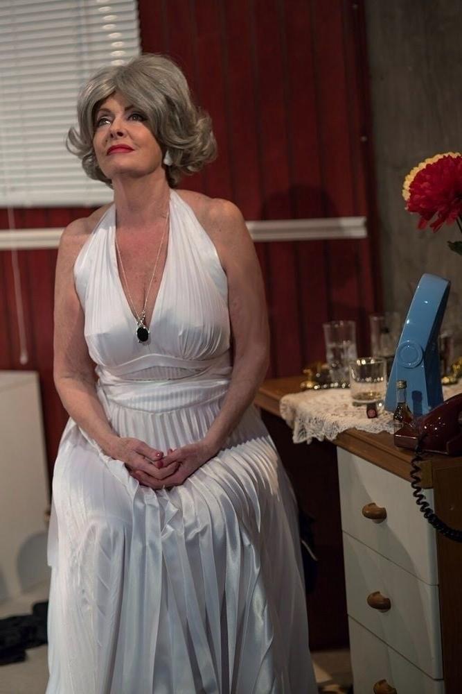 25P Vicki Michelle's 'Good Moaning!'