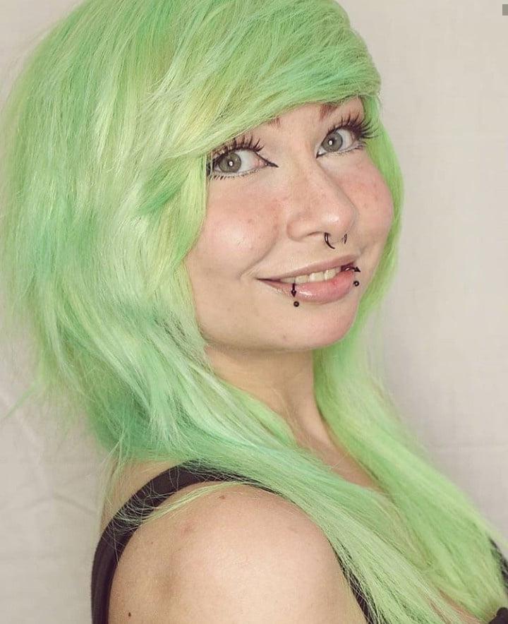 25P Alt Girls 179
