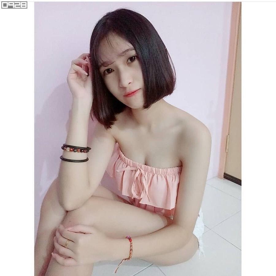 20P Chinese girl