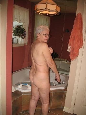 25P Bathroom Swingers #4