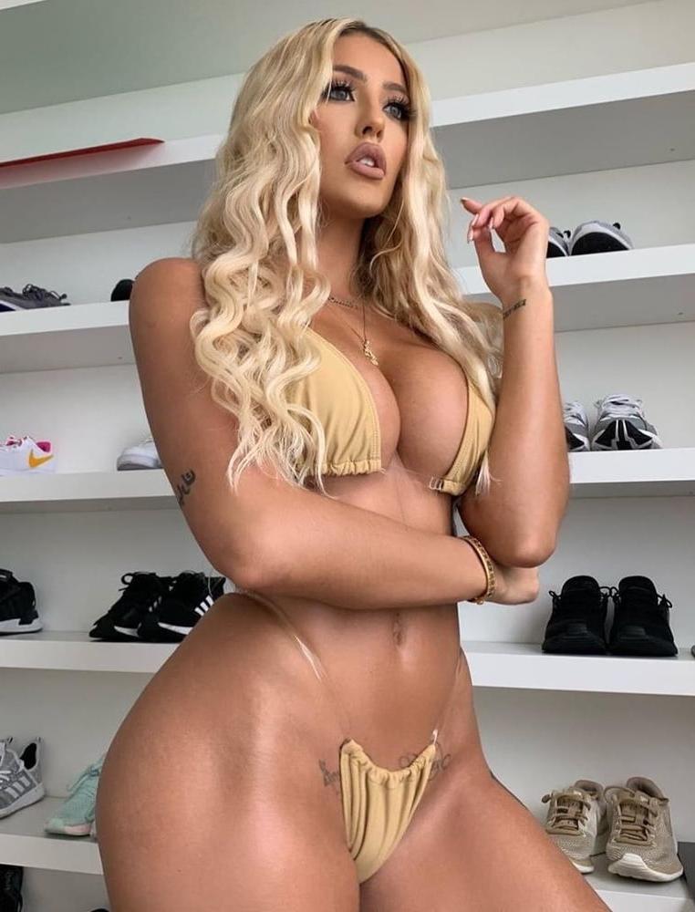 25P MY BIMBO OBSESSION (50)
