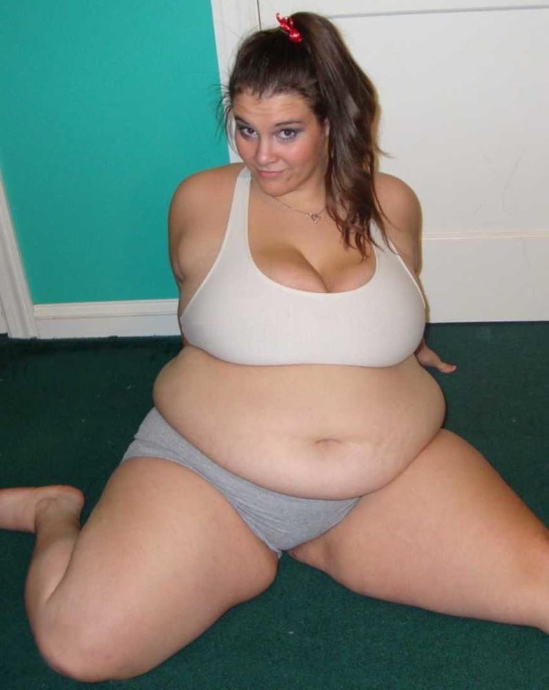 25P Fat Chicks With Deceptively Thin Faces 18